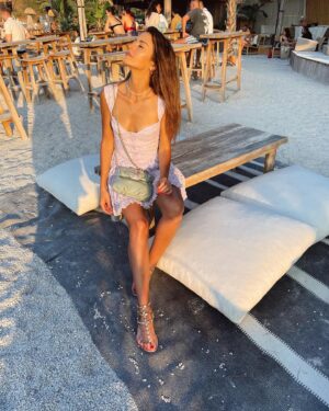 Tuğba Melis Türk Instagram - Bir yaz daha nasil da gecti🧚🏽‍♀️💜