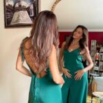 Tuğba Melis Türk Instagram – Philips Buharlı Düzleştirici 7000 serisi hayatıma girdiği günden beri artık hazırlanmak daha keyifli 🧚🏽‍♀️🧚🏽‍♀️ Sıfır yanık garantisi olduğu için her türlü kıyafetimi yakmadan  pratik bir sekilde ütülüyorum. Philips 7000 serisi iyi ki senn , sen geldin hayatımdaki her sey değişt,  buna da en çok köpeğim Alvin mutlu❤️🌈

@philipsevurunleriturkiye #işbirliği #philipsbuharlidüzlestirici  #buharlavegiy
