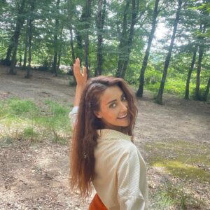 Tuğba Melis Türk Instagram - #mollyiletommy #gözde 🧚🏽‍♀️ 🎬