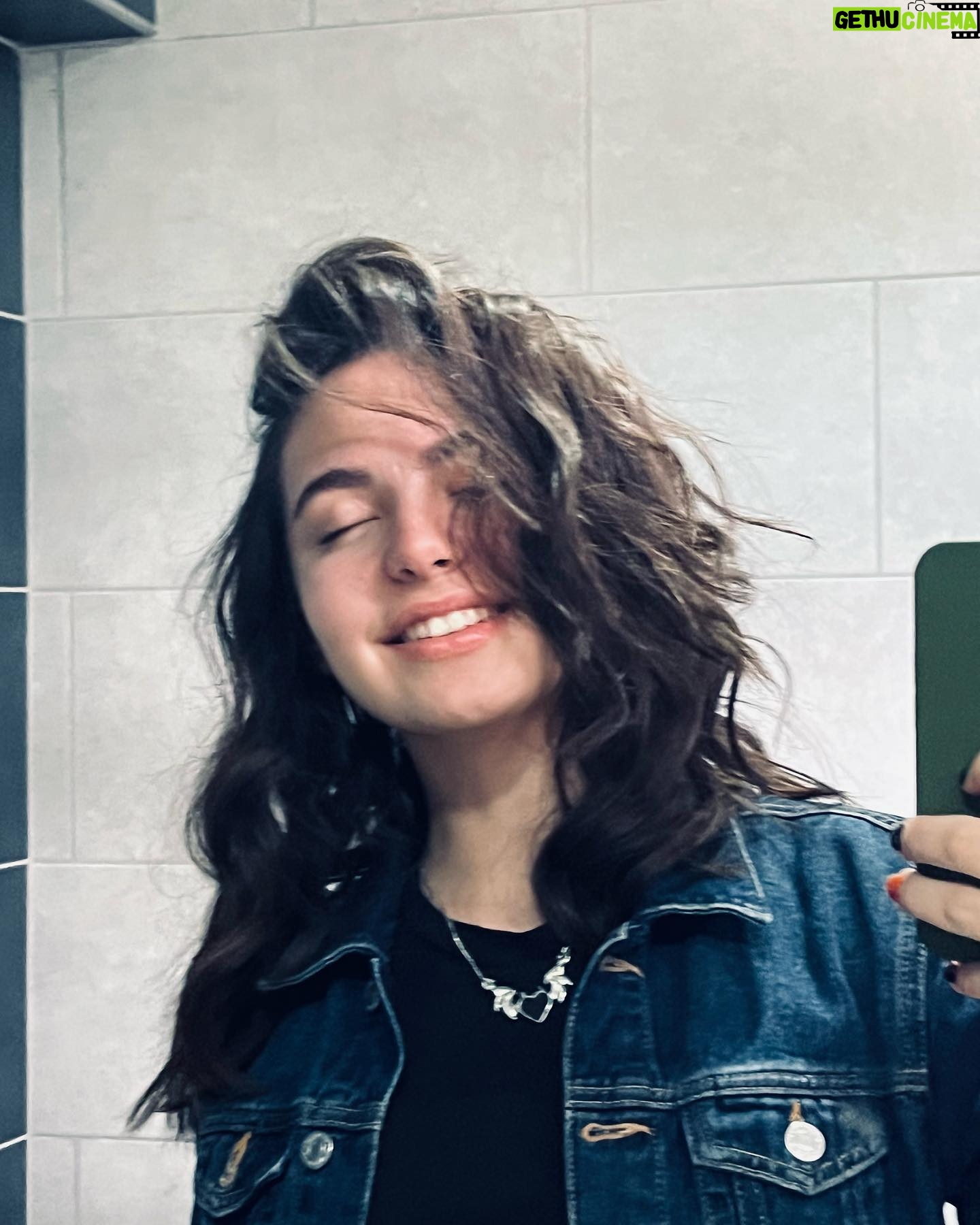 Tuana Naz Tiryaki Instagram - Bak sana bir sey soyliyeyim mi. ₮₦₮₮ ∏ ⋙ ⇲ ➬ ☻ & # ※