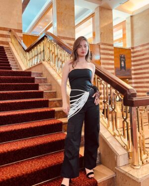 Tuana Naz Tiryaki Instagram - Bu postuma tepkim sonda ki tabloda 🤭🤭

Styling by me#