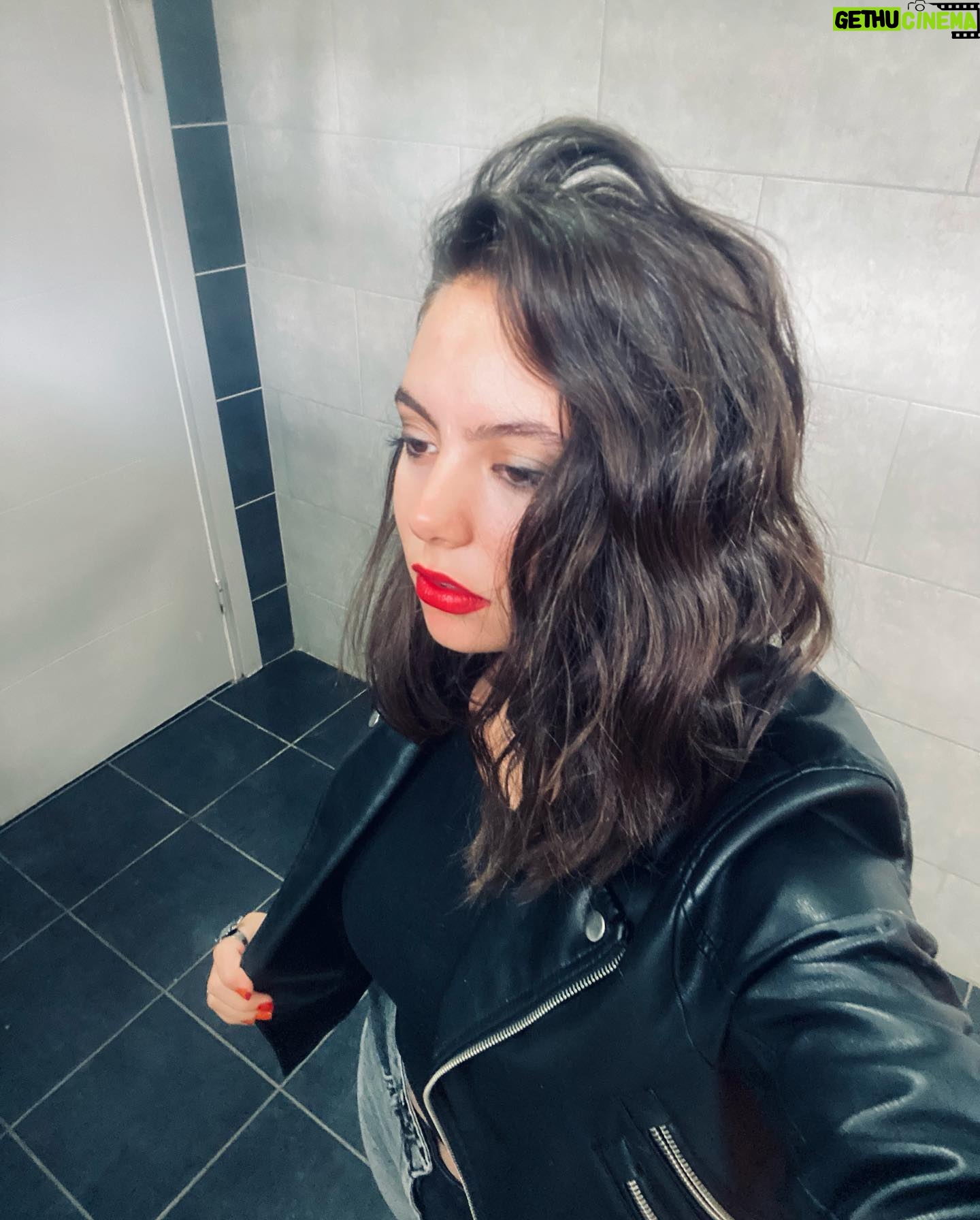 Tuana Naz Tiryaki - 72.8K Likes - Bir ben iki @mervebolugur ya ! 💄