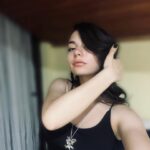 Tuana Naz Tiryaki Instagram - sizin için aşkın saati kaçtır ? 🥂🧸