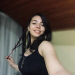 Tuana Naz Tiryaki Instagram - sizin için aşkın saati kaçtır ? 🥂🧸
