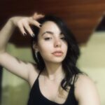 Tuana Naz Tiryaki Instagram - sizin için aşkın saati kaçtır ? 🥂🧸