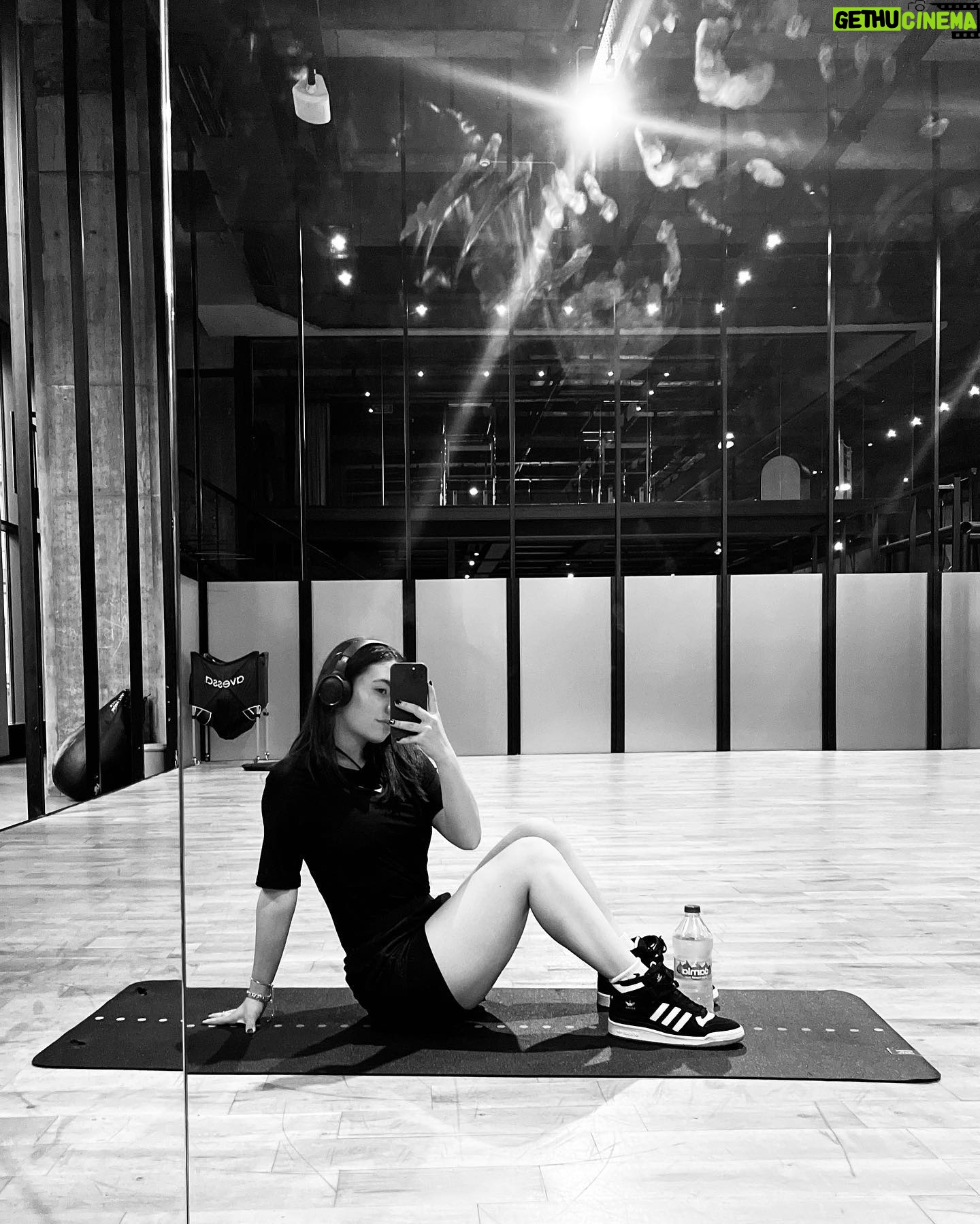 Tuana Naz Tiryaki Instagram - ʇsod ɹı̣q ıןzɐʎǝq ɥɐʎı̣S | D U M P- ꧁ 𓆙≛