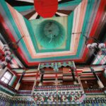 Tuba Ünsal Instagram – 1850 yılında insaa ediliyor.Rengarenk kök boyalarla boyanmıs gordüğüm en güzel camilerden.Cemaati yok.Genelde Macahel de merkez camiye gidiyorlar.Burası da böyle yalnız kalmış. 

@endemictours 
#tavsiye