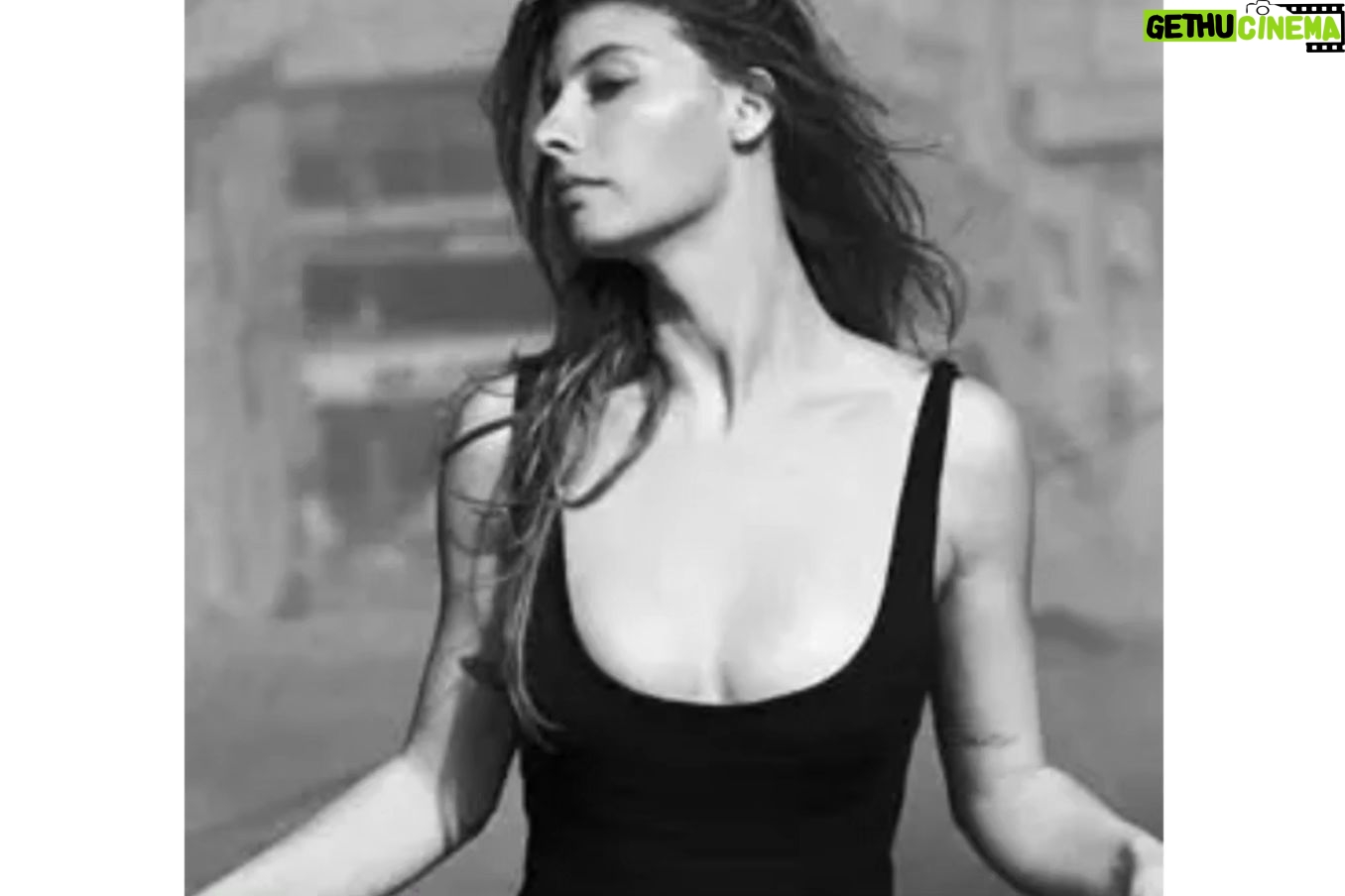 Tuba Ünsal - 3 Likes - T.U.B.A