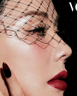 Uhm Jung-hwa Instagram - @voguekorea