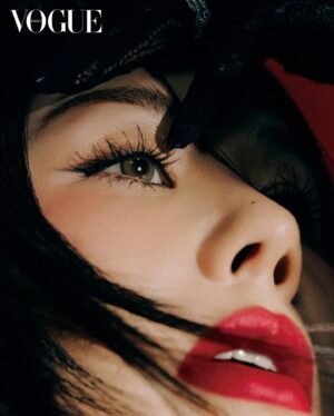 Uhm Jung-hwa Instagram - @voguekorea