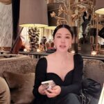 Uhm Jung-hwa Instagram - #paris #어떤날