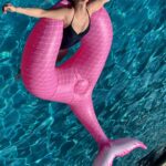 Uma Thurman Instagram – My victorious loving mermaid daughter.
A weekend of triumph on Stranger Things.
Congratulations beloved @maya_hawke 
#strangerthings  #netflix #motherlylove #mayahawke