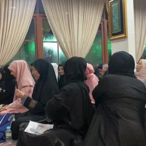 Umie Aida Instagram - Hijrah cinta 2.0 bersama Ustazah @okisetianadewi  anjuran @neelofa @kasihneelofa