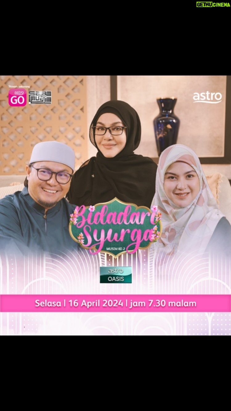 Umie Aida Instagram - “Kalau Allah berkehandak, dia akan berikan hidayah kepada kita” - Datin Sri Umie Aida. Kisah indah perjalanan kehidupan @umieaida9 bersama @lisasurihani dan ustaz @jafrimahmoodi hanya di Bidadari Syurga, setiap Selasa, 7.30pm hanya di Astro Oasis (ch106) #bidadarisyurga #SalamMuslim #MasaAnugerahTerindah