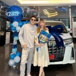 Ungsumalynn Sirapatsakmetha Instagram - ว่างๆก็มาออกรถเล่นๆเตรียมรอรับลูกๆ🤭🎁
