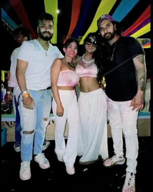 Unika Ray Instagram - Holi party🎨

#unika #love #familytime #friends #frienslikefamily #holi #holievent #holifestival