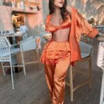 Unika Ray Instagram - I carry your heart with me ❤️ #unika #love #bastian #date #datenight #outfit #instagood #oftd #classy