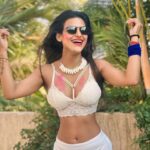 Unika Ray Instagram - Holi is the day to express love with colour 🎨 happy holi to everyone 🎨 #holi #holicelebration #unika #indianfestival #colourful #playful