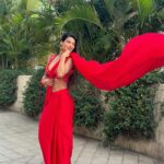 Unika Ray Instagram - अभी ऐंन लिखूँ, तो सोचे मुझे♥️ Saree from @monkandmei_by_soniaanand #unika #love #saree #indian #redsaree