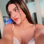 Unika Ray Instagram - Even though you’re bad for me, I know You’re the one that I’m thinkin’😉 . . . #unika #selfie #love #ﬁtness #girl #love #instagood #arianagrande #unikaray