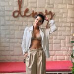 Unika Ray Instagram - SHe’s a combination of sensitive and savage💫 #unika #love #magic #instagood #instadaily #lunchdate #sunday