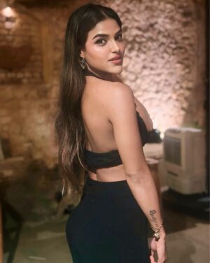 Unika Ray Instagram - She’s an old soul with young eyes a vintage heart and a beautiful mind❣️

#unika #love #black
