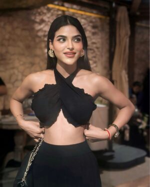 Unika Ray Instagram - Love looked good on her, she wore it like a loaded gun❤️

#unika #love #blackismyhappycolor #nighttoremember