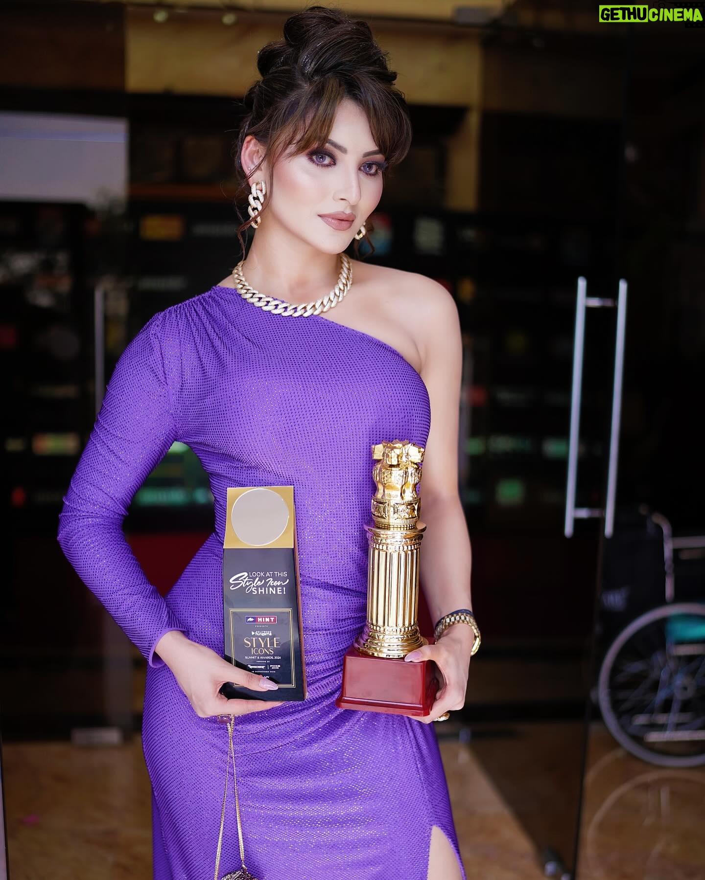 Urvashi Rautela Instagram - @gunikamehraofficial @anaqajewels @roshni0819 @oceana_clutches @maisonvalentino @khush_photography13 ☆ ☆ ☆ ☆ ☆ ☆ ☆ ☆ ☆ ☆ ☆ ☆ ☆ ☆ ☆ ☆ ☆ #love #UrvashiRautela #UR1 #UR7 #tollywood #bollywood #hollywood
