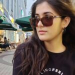 Urvi Singh Instagram - Your future so bright✨,that I had to wear shades🕶️.