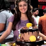 Urvi Singh Instagram - Mai aur meri crushed ki टोली , Like karo warna mar dungi गोली II #Crushed #CrushedOnAmazonminiTV