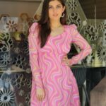 Urvi Singh Instagram – I am going to complain to Spotify,about you not being in this week’s hottest singles👦🏻👦🏽👧🏻👧🏽 .