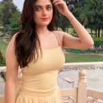 Urvi Singh Instagram – He left me so I took his wheelchair♿ and ran away🏃🏻‍♀️,guess who’s coming back crawling to me.
