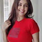 Urvi Singh Instagram – I’m not🙅🏻‍♀️ going to use Google anymore, because when I saw👀 you i knew the search🔍 was over.