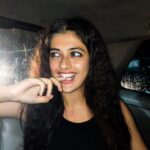 Urvi Singh Instagram – If I were to fight everyone that loves you,
I would simply chill
 because no one does.

📸- @chiragkatrecha 
Assisted by- @siddhantraj05