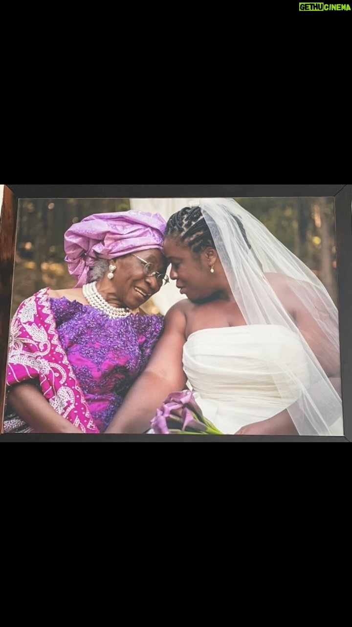 Uzo Aduba Instagram - To all those who mother, here and to those who have gone before us, Happy Motherโs Day. We honor you! Love you, Mommy ๐๐ We can never forget. #mothersday ๐ธ๐