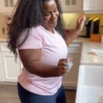 Uzo Aduba Instagram - It’s the 🎶1st of tha month🎶…. #24daysuntilchristmas #bonethugsnharmony #goandenjoy