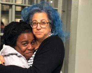 Uzo Aduba Instagram - 10 Years Ago—-I really didn’t know what direction I was headed—-with my art, my career or my life…..but then, through the power of @ijnej and the world and characters she created on @oitnb my life and the lives of our cast and crew would never be the same. I couldn’t be more grateful for the lifelong friendships, memories and love made along the way with these talented women. Jenji, Thank You for seeing us and taking a chance on new voices and possibilities for stories. To @jennifer_euston_casting who saw me in my play, and called me in to audition for this show, I will forever be one thing—grateful. To everyone who watched Orange, then and now, THANK YOU! We simply wouldn’t be here without you. Orange forever!  #oitnb