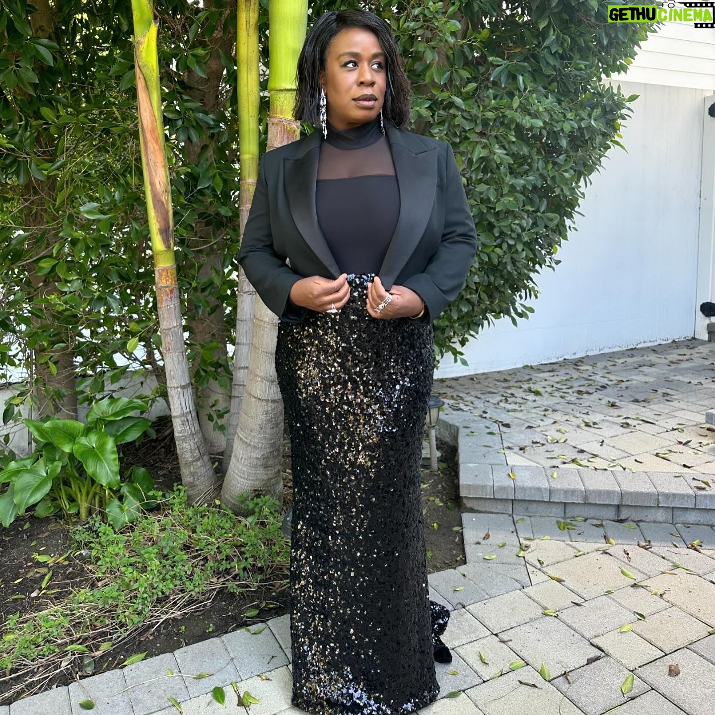 Uzo Aduba Instagram - 30th Annual SAG Awards ✨ ✨ Mama’s first night out. Such a fun night! Just a beautiful evening. Great time seeing familiar faces and old friends. Talented creatives recognized for their achievements. A room built to celebrate the work of this incredible union of which we are all part, and we couldn’t have a better reason this year to celebrate. Joy. Congratulations everyone! #sagawards