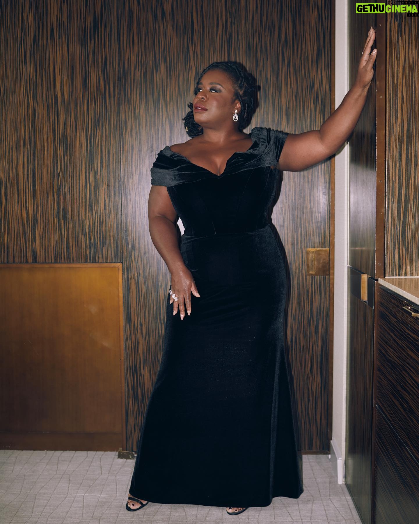 Uzo Aduba Instagram - What an amazing night this was! It felt so good to sing again! Thank you @mcctheatre for inviting me to perform on this historical stage. It was a great privilege to be a part of something so magical💫. #MISCAST22 Styled by: @shionat Hair: @naivashaintl Makeup: @anthonymerante Nails: @nailsbyshige Dress: @csiriano Jewelry: @chopard Shoes: @jimmychoo Photo: @lelanief