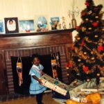 Uzo Aduba Instagram - Are we there yet?? 🎄🤣 #tbt