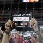 Uzo Aduba Instagram – Cancer affects us all. I am so inspired to see so many Standing Up together during @SU2C’s placard moment with @FLOTUS at the @MLB #WorldSeries #CancerMoonshot⚾️ ❤️🧡💛

Repost from @su2c
•
It fills our hearts to see @Phillies and @AstrosBaseball players and fans Standing Up – united – in support for those affected by cancer. ❤️

A special thank you to @FLOTUS and all those who honored a loved one during Game 4 of the @MLB #WorldSeries. 

Let’s continue to #StandUpToCancer together.