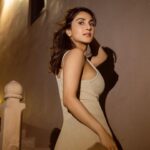 Vaani Kapoor Instagram - A journey.. thousand miles & a single step 👣
