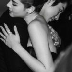 Vachirawit Chivaaree Instagram - I love this movieeee!!!! ขอบคุณทีมงานและนักแสดงทุกคนที่ปลุกปล้พเรื่องนี้มาด้วยกัน เหนื่อยมาก โหดมาก และภูมิใจมากๆ @waasuthep พี่แม่งโคตรเจ๋งคับ ขอบคุณที่ทำทุกอย่างออกมาได้ดีขนาดนี้คับ ส่วน @urassayas u're always be the only one for this role ดีใจและเป็นเกียรติที่ได้ร่วมงานด้วยสุดๆ See u next time sister🤍 ps.ฝาก #เธอฟอร์แคช ด้วยนะค้าบ 25 เมษายนนี้ ทุกโรงภาพยนตร์ครับ🫡
