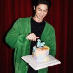 Vachirawit Chivaaree Instagram - การเดินทางสุดอัศจรรย์ของเพื่อนคู่ใจอย่างเวสป้า ที่ปีนี้เดินทางมาถึงปีที่ 78 แล้ว มาร่วมอวยพรให้เวสป้ากับไบร์ทกันครับ 🛵 It's party time🎈🎉 #78thYearsofVespa #Vespathailand #VespistiTH #เวสป้าจงเจริญ
