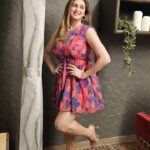 Vahbbiz Dorabjee Instagram – Beat the Heat in Style😃
Summer dressing..Vibrant Prints and Poppy colors😍
You like my Look?