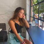 Valentina Oliveira Instagram - photodump do fim de semana 💚🐛☘️😌🙃