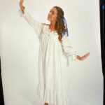 Valentina Oliveira Instagram - Jane Darling, a personagem mais doce e extrovertida🤍Quem aí já garantiu seu voo pra Terra do Nunca?😛🧚🏼‍♀️🧜🏻‍♀️ 🧸