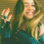 Valentina Oliveira Instagram - you make me boogie in the head⚡️🎞🖤😛 qual é a favorita de vcs?? meee: 2☺️😆