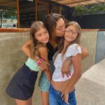 Valentina Oliveira Instagram - irmãs 💚🧚🏻‍♀️🐛🦋☘️🌷🌈⚡️🌟🍒
