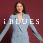 Valentina Romani Instagram - Blu come i profondi abissi. Come la notte. Come gli sguardi intensi. Come Iblues. #MEMYSELFANDIBLUES #ad @iblues_official